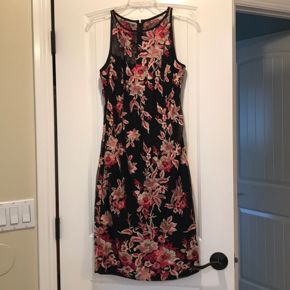 White House Black Market Dresses & Skirts - White House Black Market embroidered sheath dress